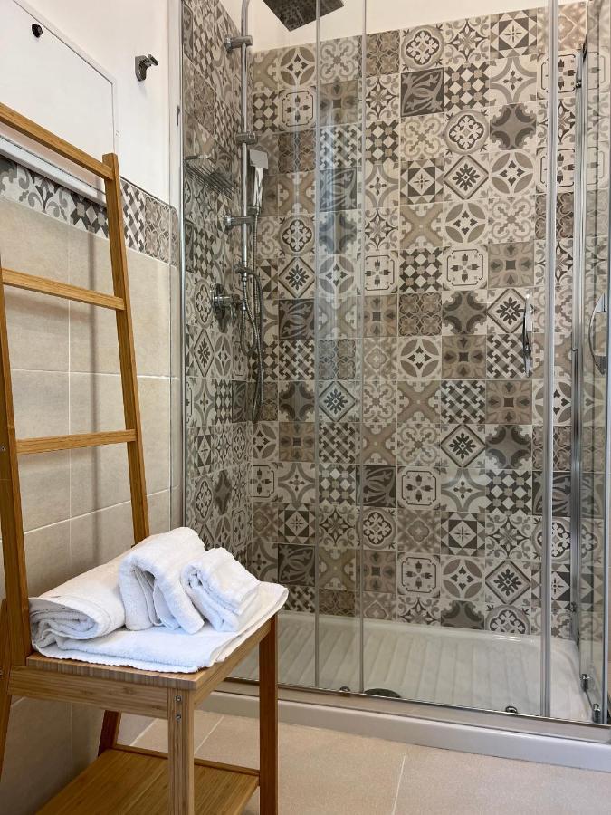 Bonadies64 B&B ซาแลร์โน ภายนอก รูปภาพ