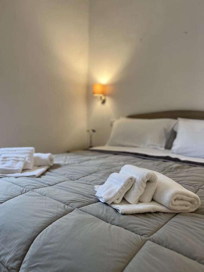 Bonadies64 B&B ซาแลร์โน ภายนอก รูปภาพ